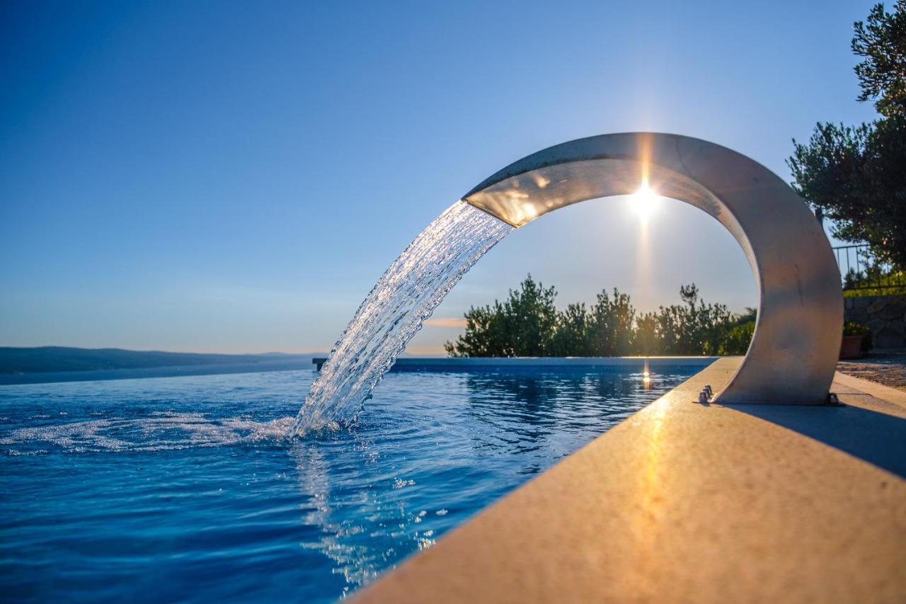 Villa Secluded Paradise Omis Exterior photo