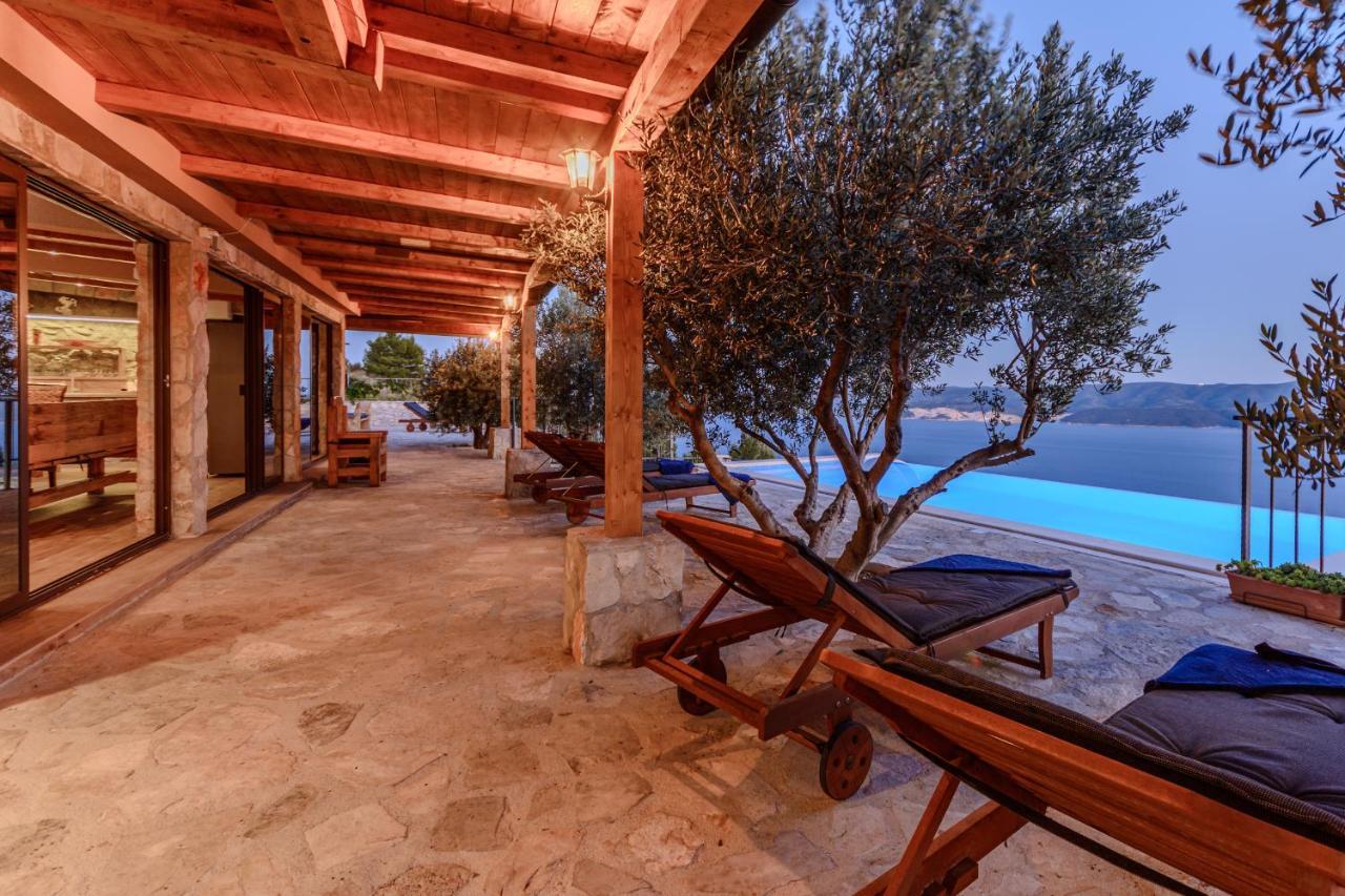Villa Secluded Paradise Omis Exterior photo